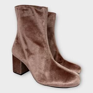 Free People Womens size 39 8.5 Cecile Crushed Velvet Block Heel Ankle Boot Blush